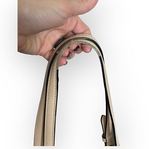 Michael Kors Bedford Medium Soft Leather Tote in Green - Picture 11 of 16